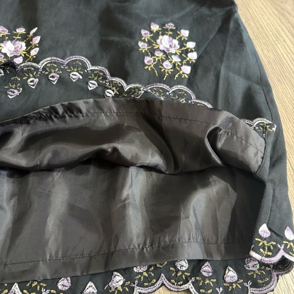 Vtg B. Moss Sz 14 Silk Blend  Black Purple Floral Embroidered Skirt Scallop Hem - Picture 7 of 8